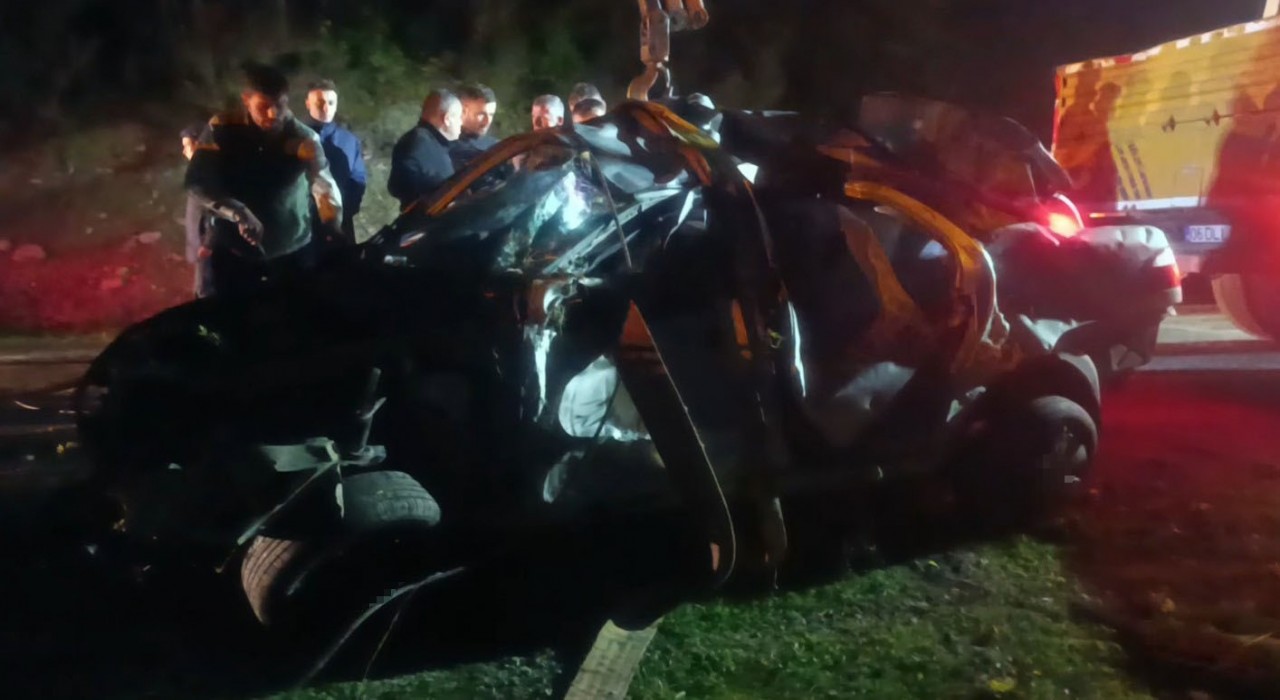 Kayıp imamın cesedinin bulunduğu araç uçurumdan çıkartıldı