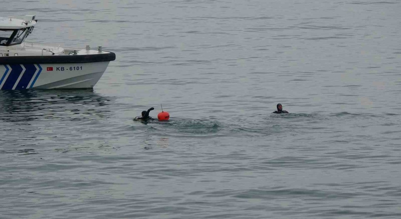 Kayıp iş insanını arama çalışmaları denizde sürüyor