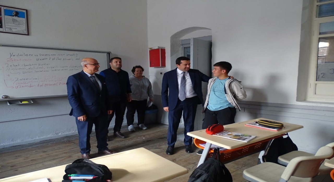 Kaymakam Evileceden okul ziyaretleri