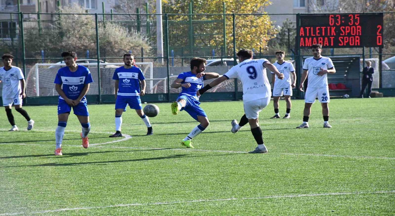 Kayseri Atletikspor kazandı, lider oldu