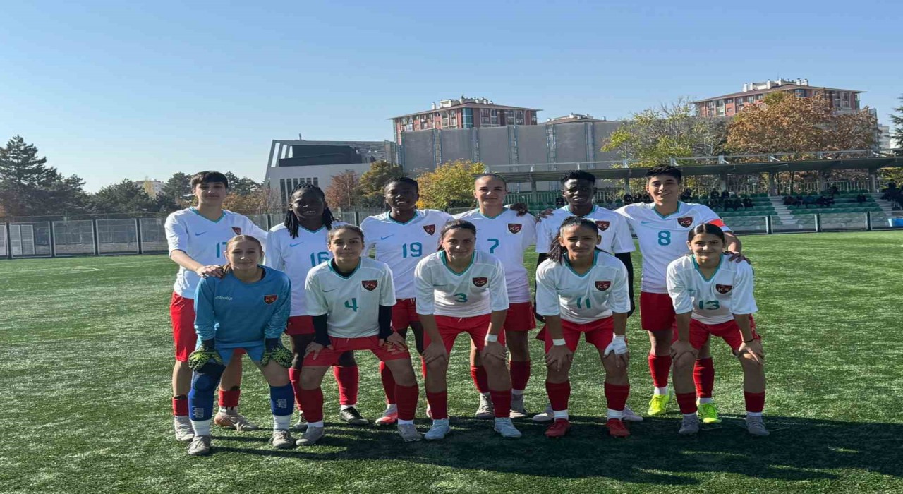 Kayseri Kadın FK 3de 3 yaptı