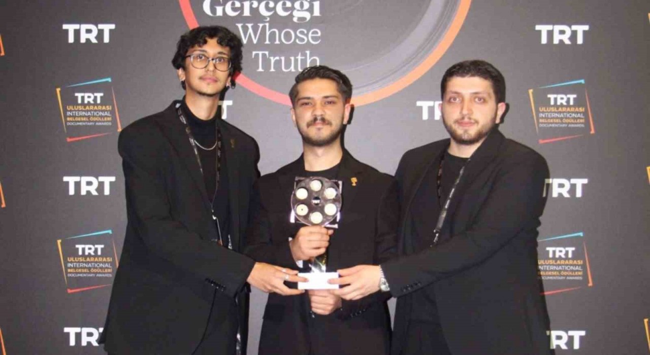 KBÜ öğrencilerinin ‘Cam Adamı TRT Belgesel Yarışmasında ödül kazandı