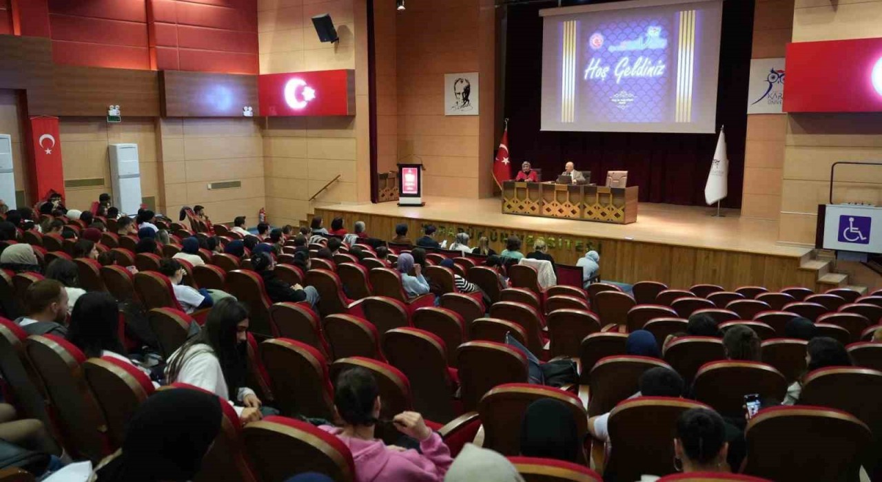 KBÜde sağlık yönetiminde insan kaynağı planlaması ele alındı