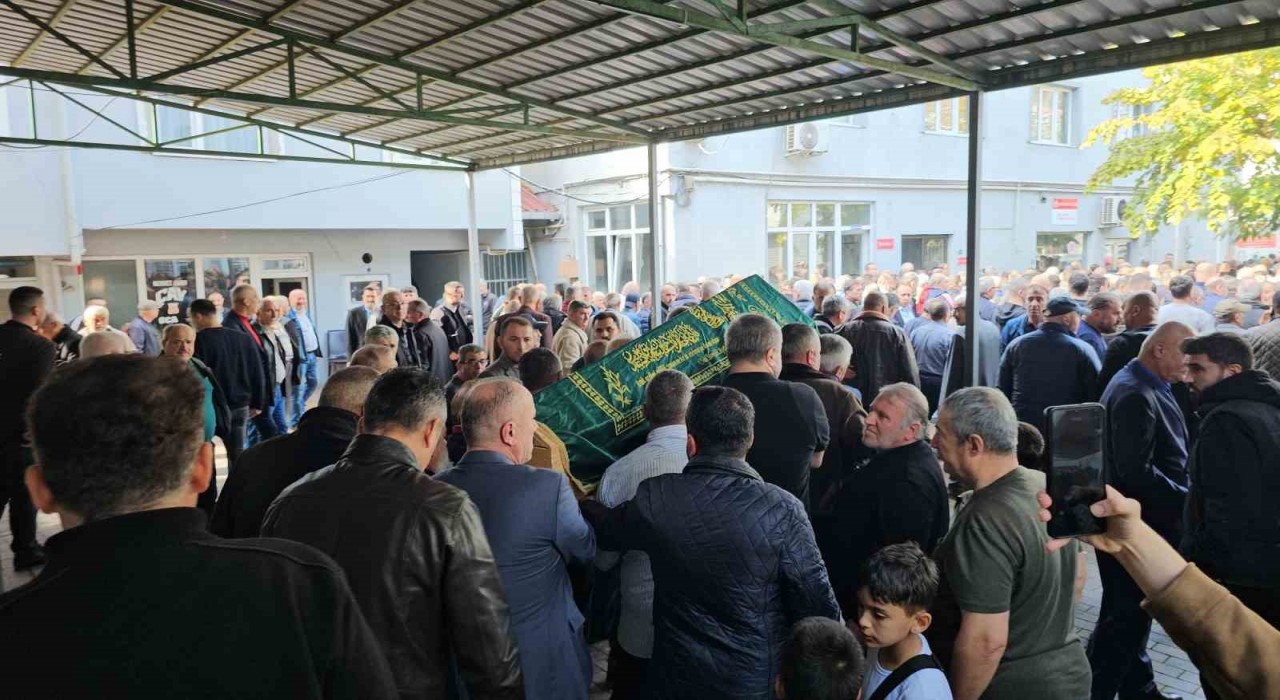 Kendisinden haber alınamayan yaşlı adamın ölümünde cinayet şüphesi