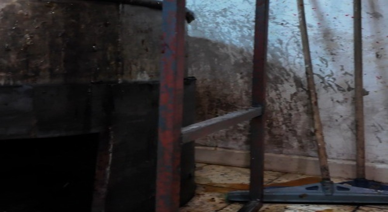 Kiliste cevizli sucuk imalathanesinde tepki çeken görüntüler