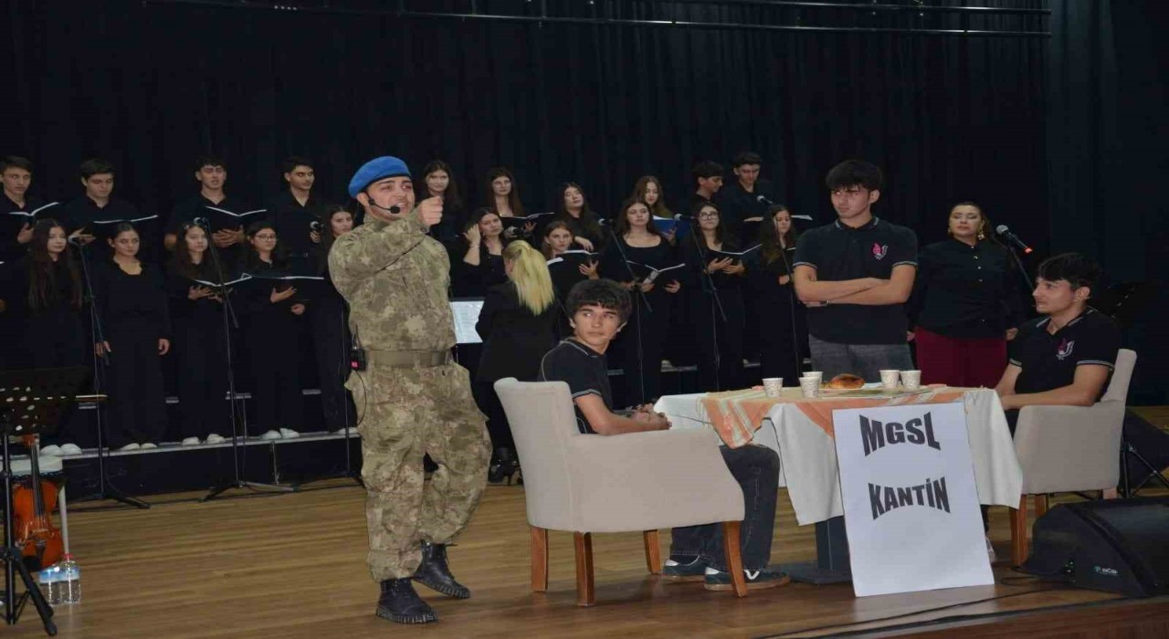 Kim Var sanat etkinliği Manisalılarla buluştu