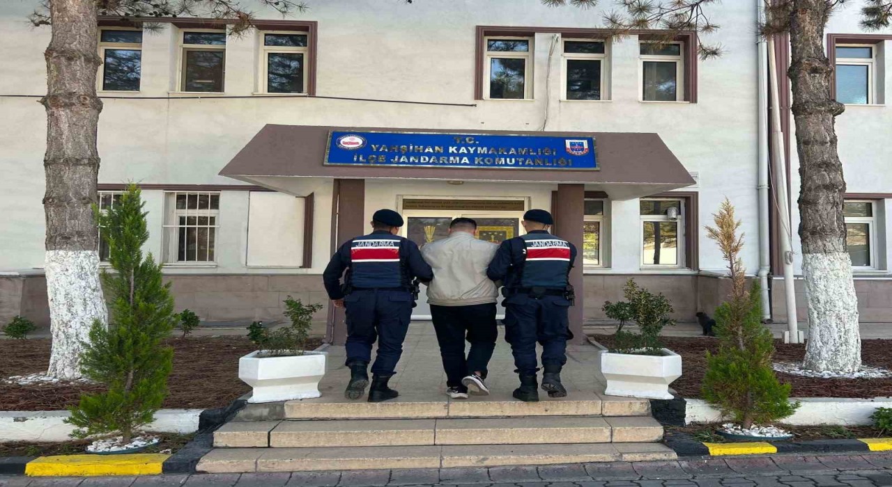 Kırıkkalede 7 yıl 6 ay hapis cezasıyla aranan firari yakalandı