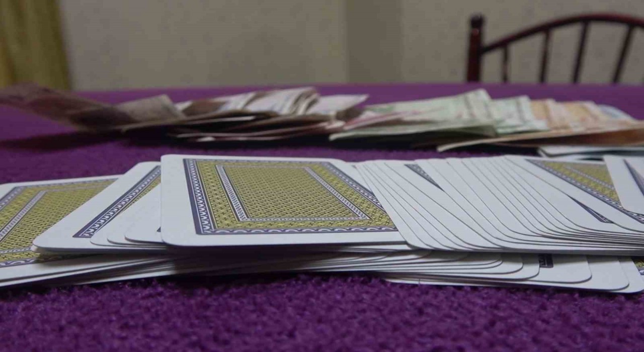 Kırıkkalede dernek görünümlü kumarhane deşifre edildi: 110 bin lira ceza kesildi