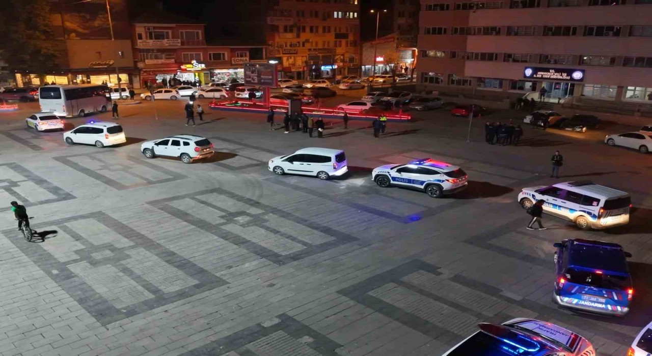 Kırıkkalede polis ve jandarmadan Huzur-71 uygulaması