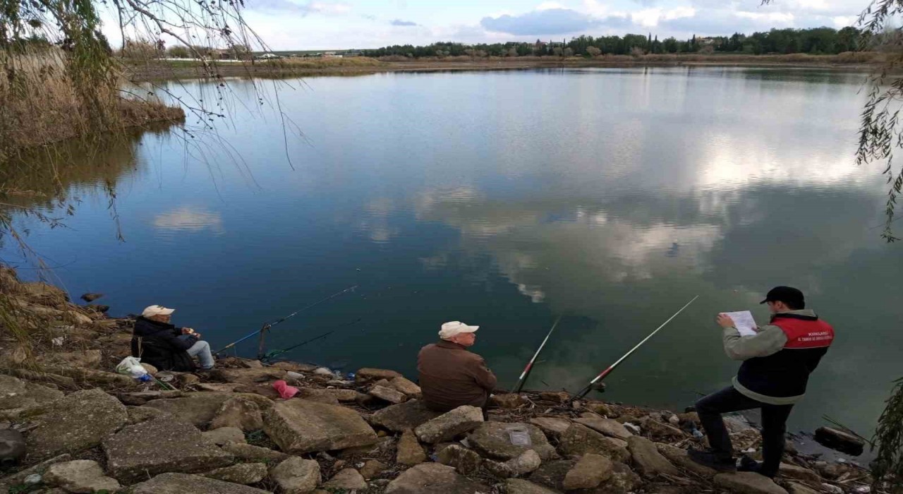 Kırklarelinde amatör balıkçılar denetlendi