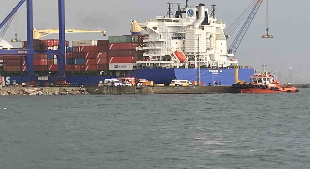 Kocaelide kayık alabora oldu: 1 kişi kurtarıldı, 1 kişi aranıyor