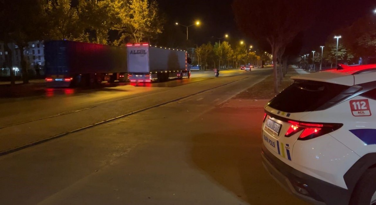 Konyada otomobil motosiklete çarptı: 1 yaralı