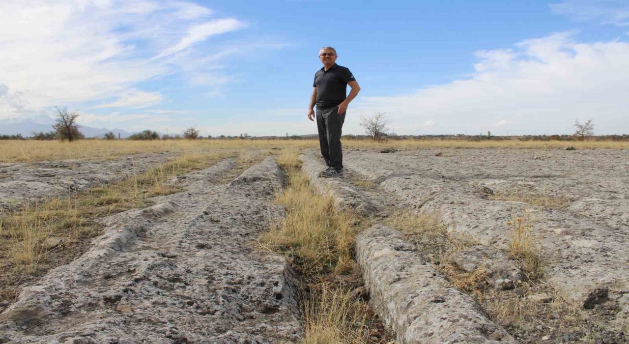 Koramaz Vadisindeki gizemli izler: Kağnı otobanı