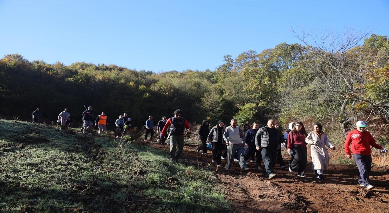 Körfezde öğrenciler doğa yürüyüşünde buluştu