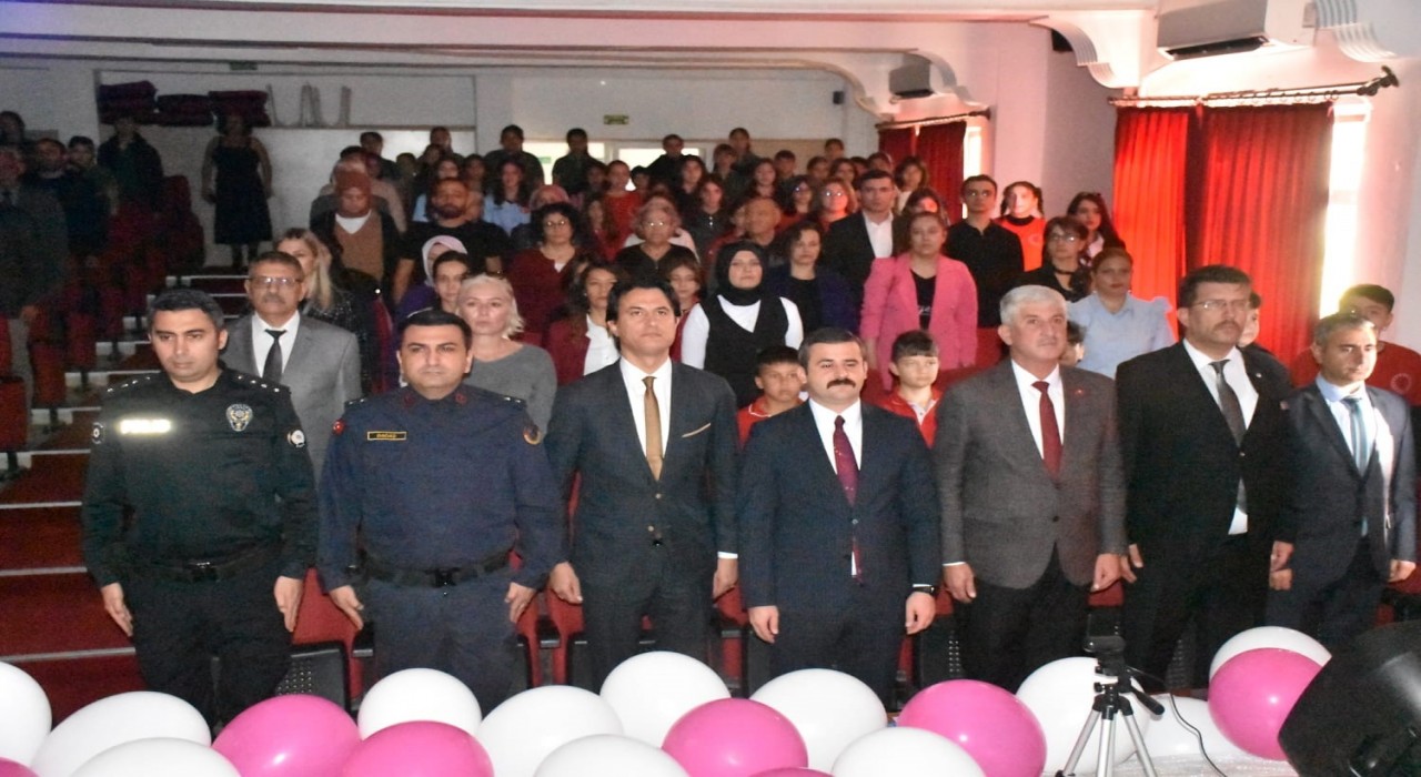 Köyceğizde Öğretmenler Günü coşkuyla kutlandı