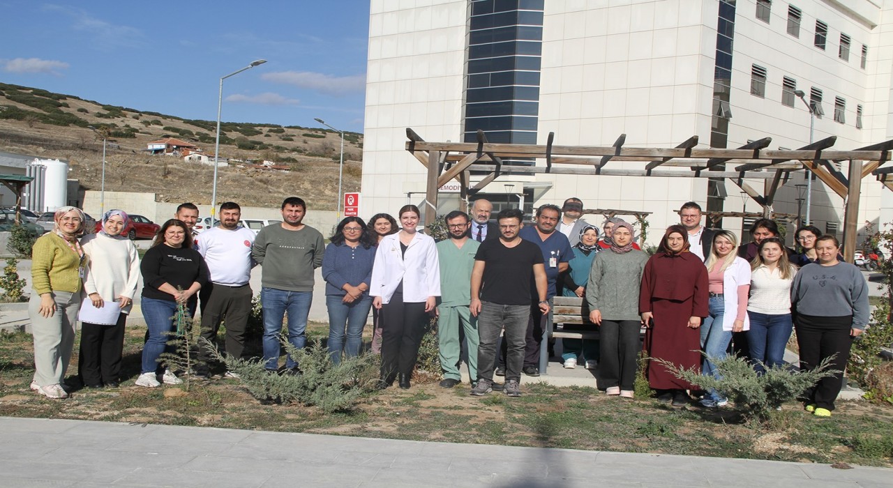 Kula Devlet Hastanesinde gerçeğini aratmayan deprem tatbikatı