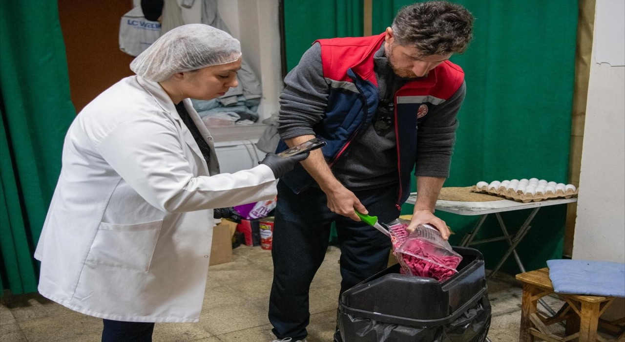 Kuşadasında gıda denetimi