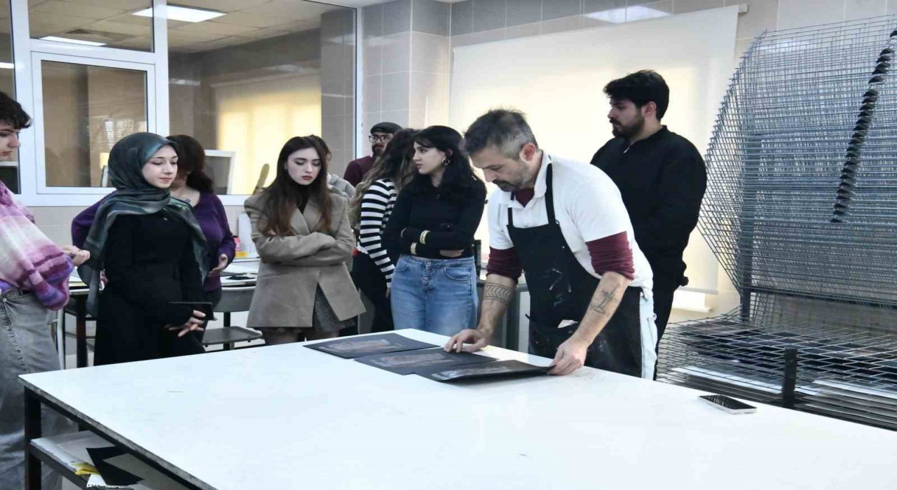 Kusur değil, sanat: SAÜde hatanın görsel keşifleri