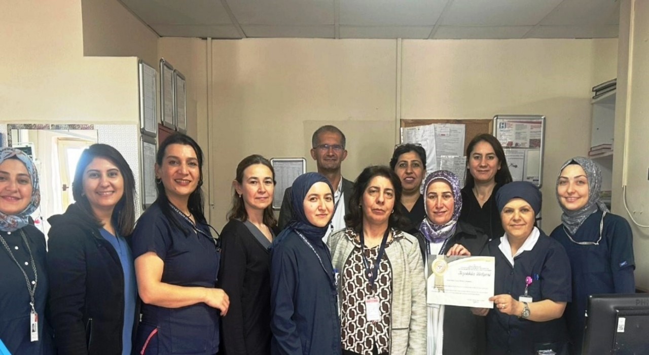 Kütahya Evliya Çelebi Eğitim ve Araştırma Hastanesinin İnme Ünitesine teşekkür belgesi