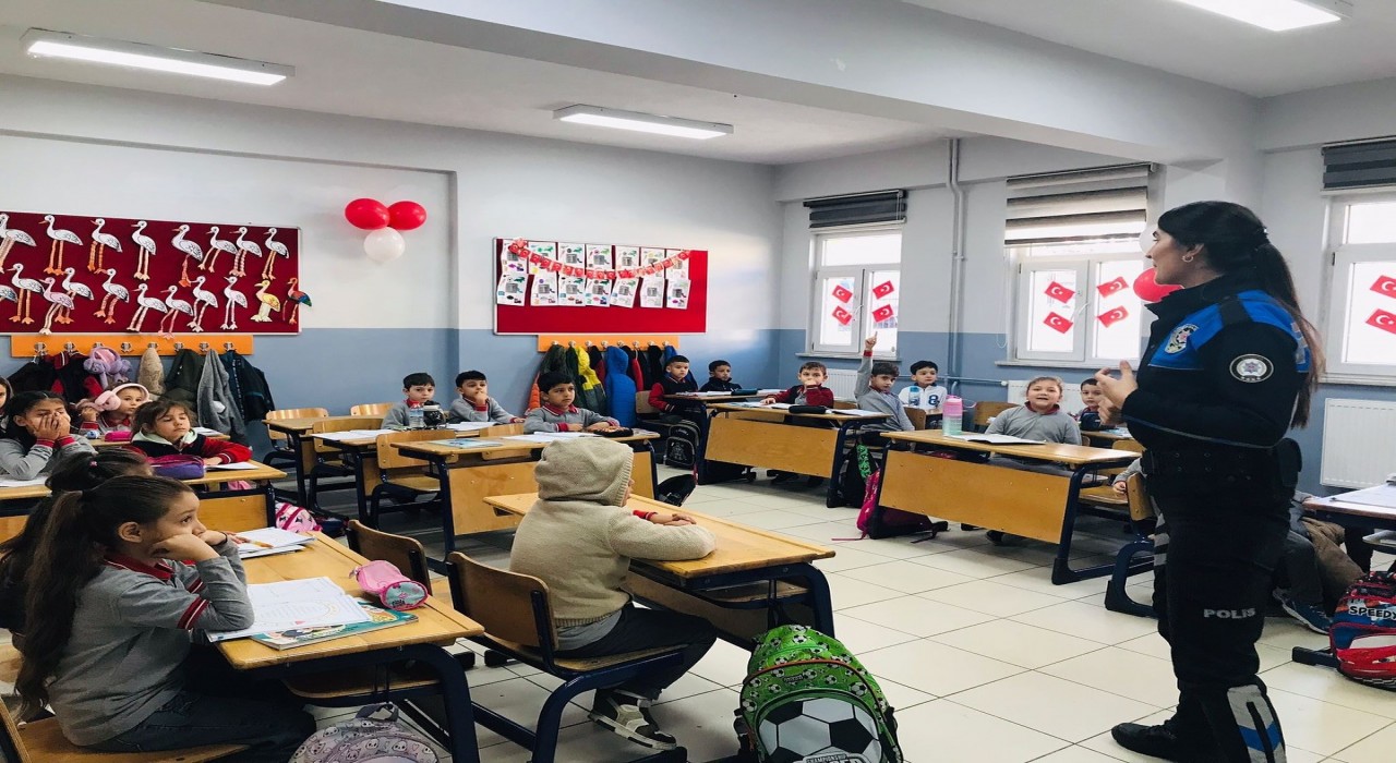 Kütahya İl Emniyet Müdürlüğünden öğrencilere güvenlik eğitimi