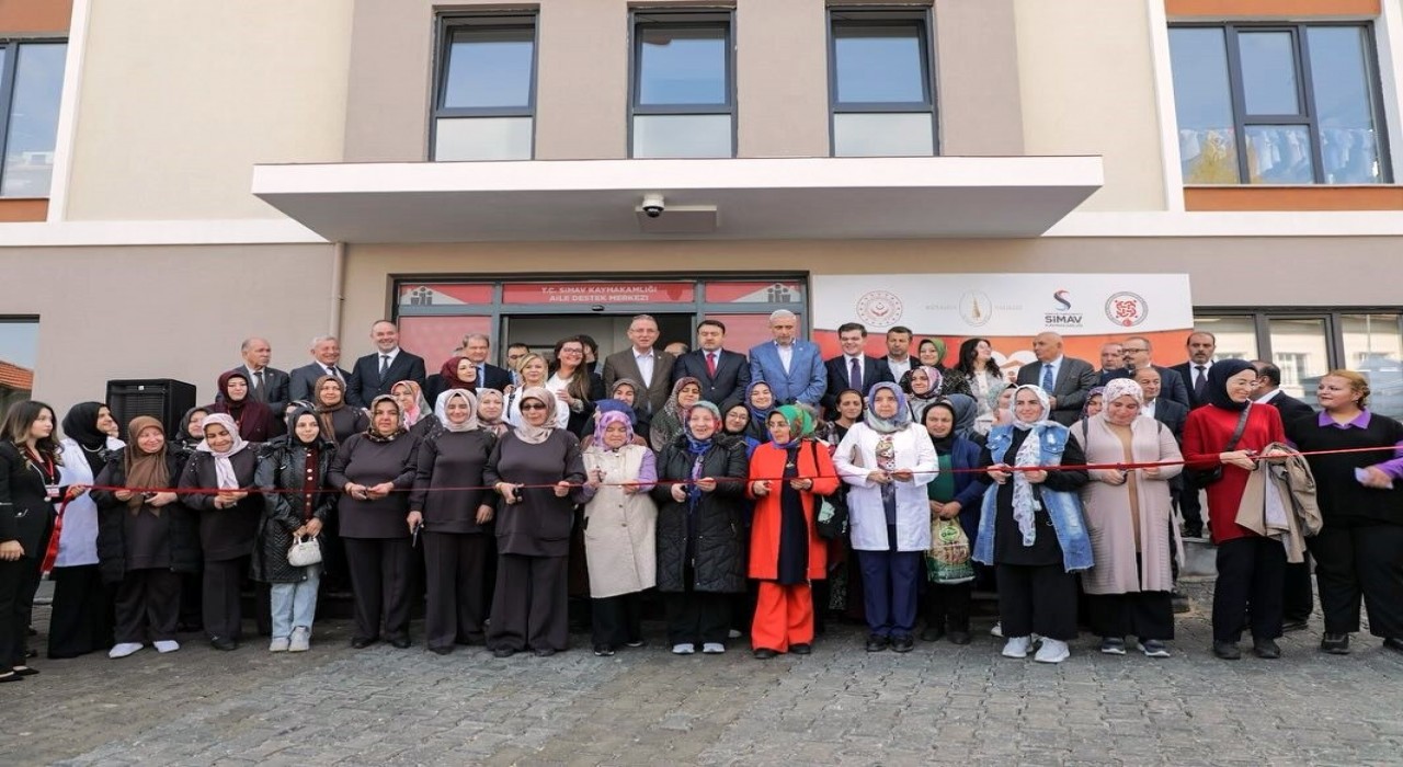 Kütahya Valisi Işın: Kadınlarımız toplumun direğidir