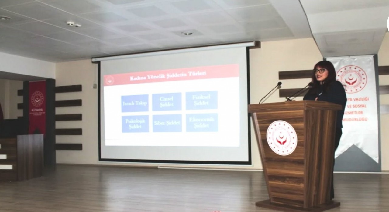 Kütahyada kamu personeline kadına yönelik şiddetle mücadele semineri