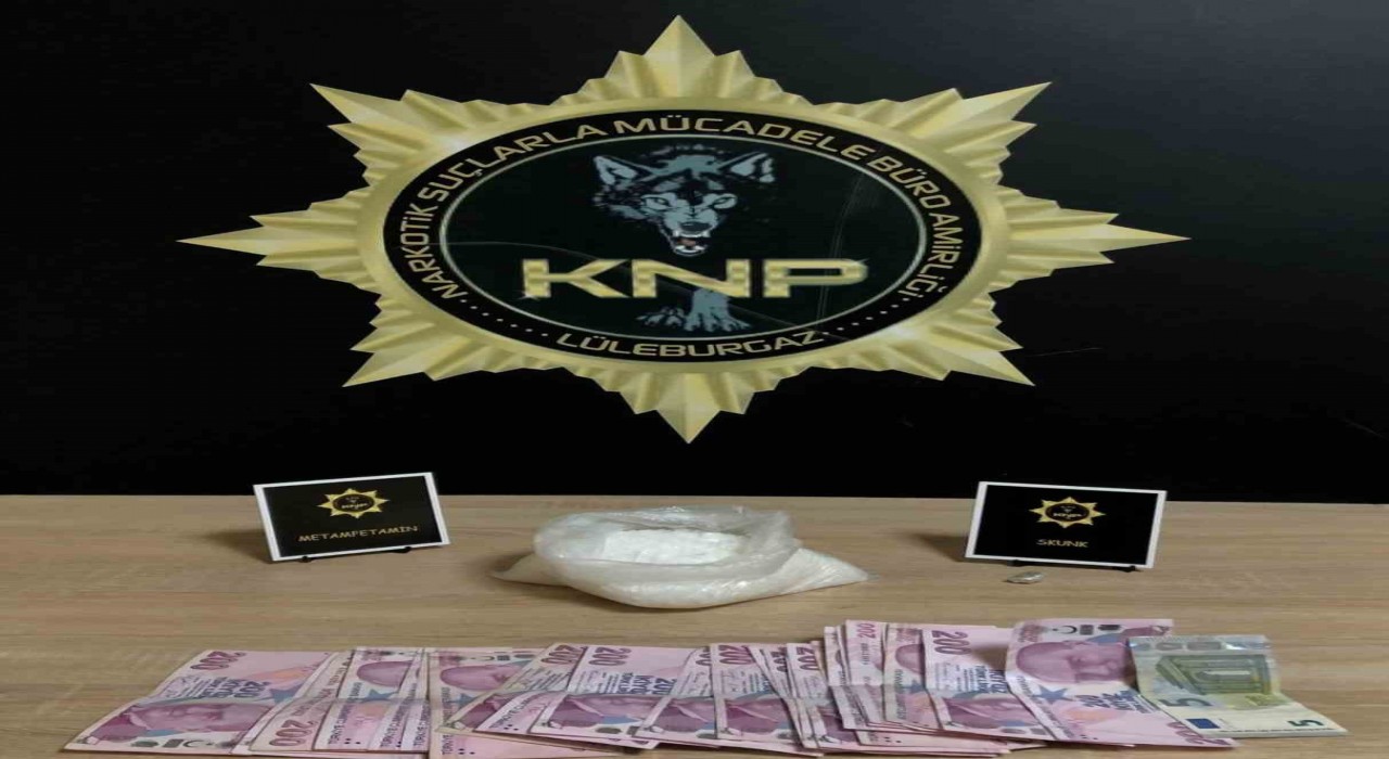 Lüleburgazda motosikletli şahıslardan uyuşturucu çıktı