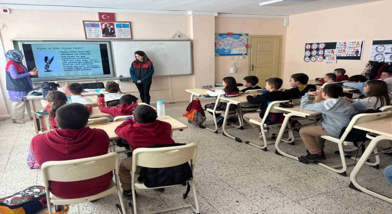 Lüleburgazda öğrencilere su verimliliği, gıda israfı ve beslenme eğitimi verildi