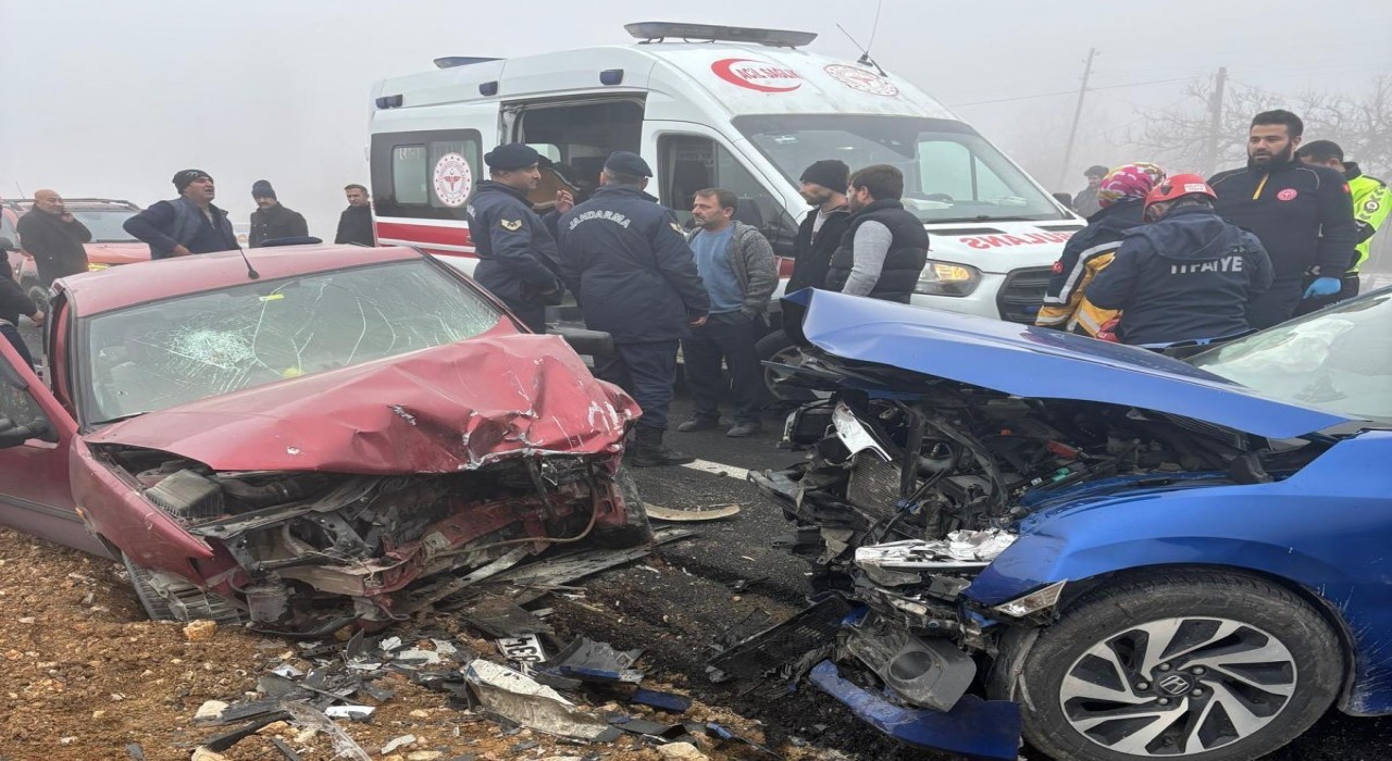 Malatyada iki otomobil çarpıştı: 5 yaralı