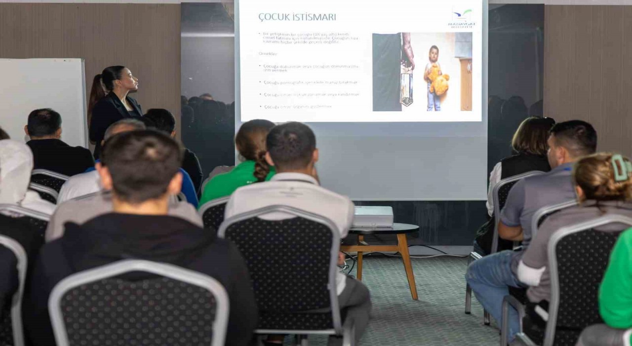 Manavgat Belediyesinden turizm çalışanlarına cinsel istismar ve tacizi önleme eğitimi