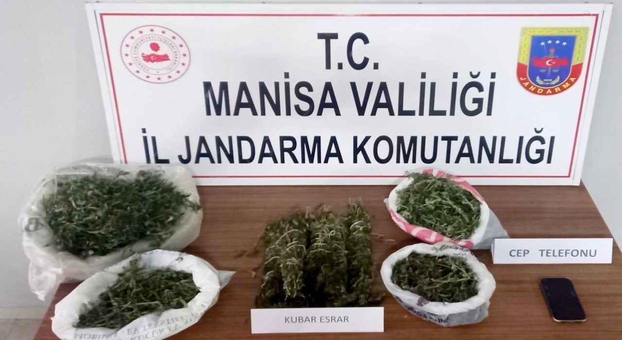 Manisa jandarmasından uyuşturucu operasyonu: 3 tutuklama