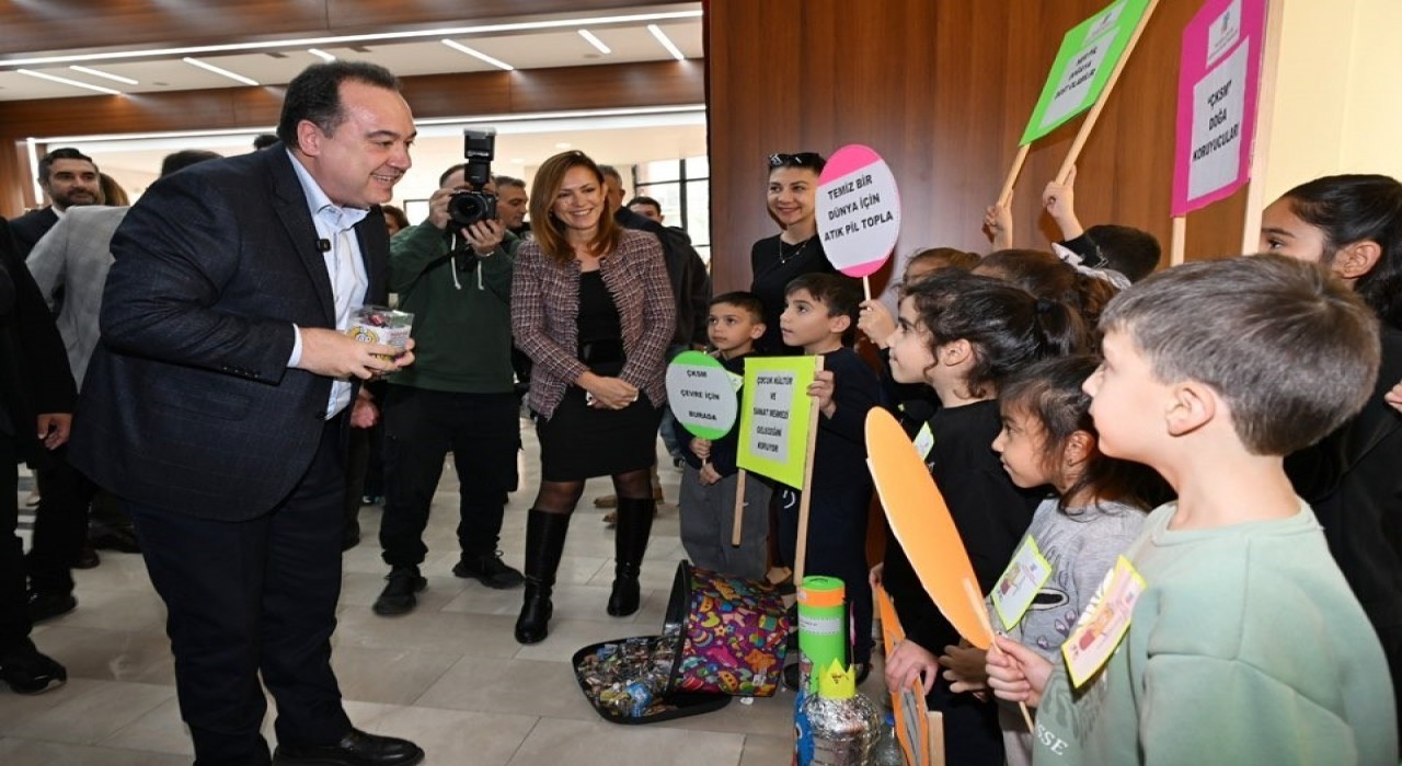 Manisada atık piller fidana dönüşüyor