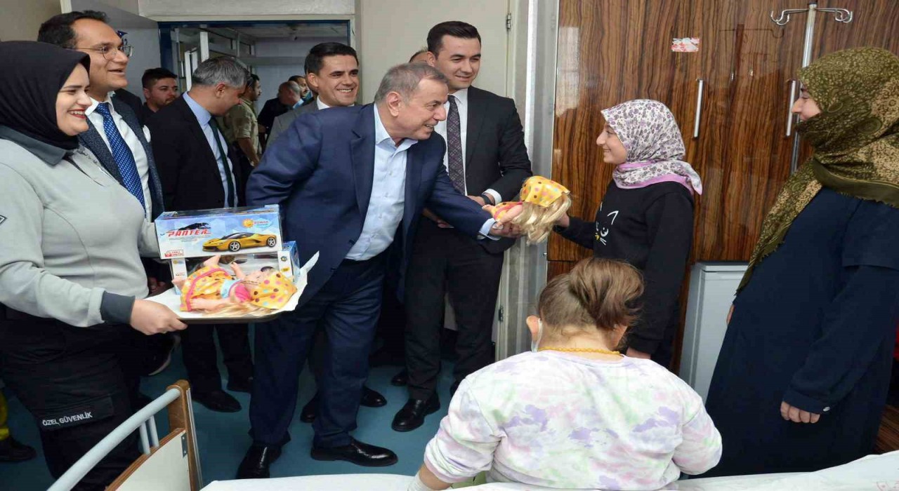 Mardinde hastanede tedavi gören çocuklara etkinlik düzenlendi