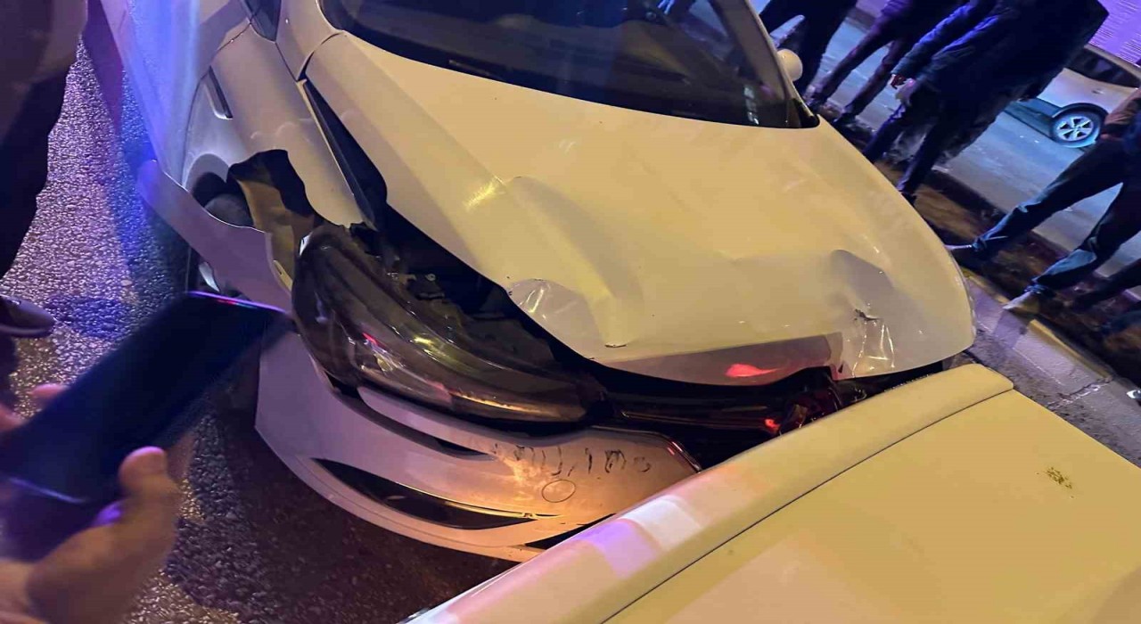 Mardinde maddi hasarlı trafik kazası