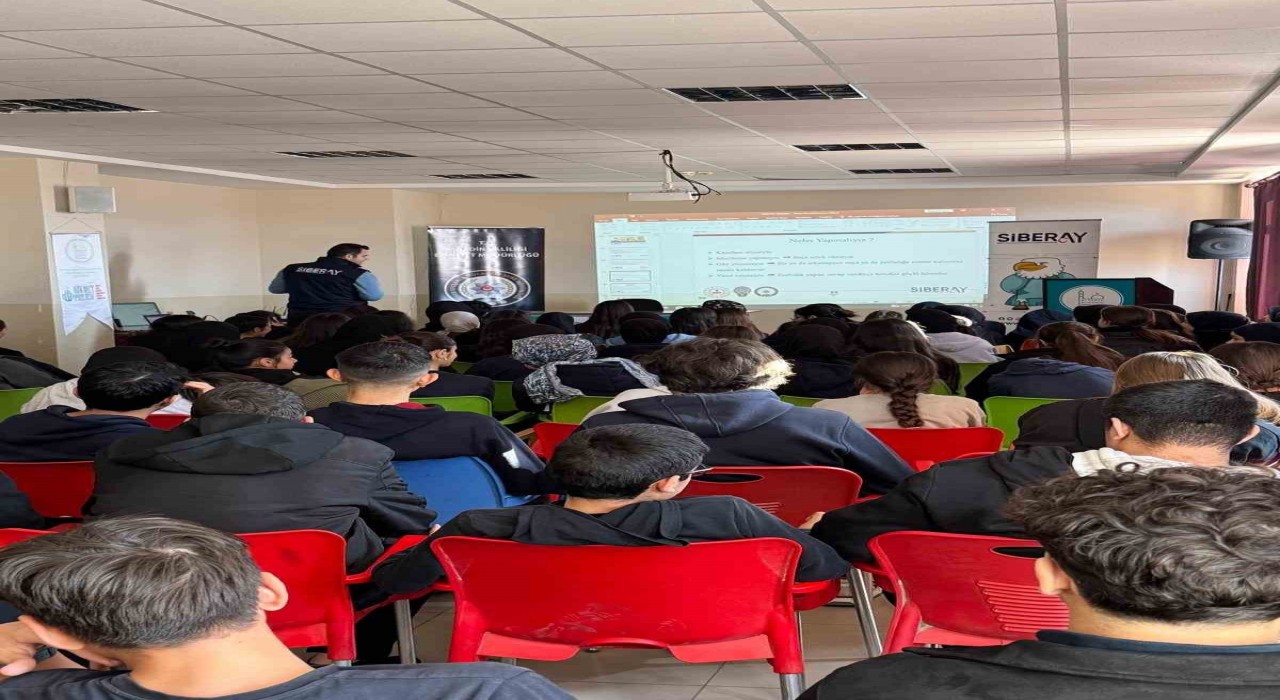 Mardinde öğrenciler siberay projesi kapsamında bilgilendirildi