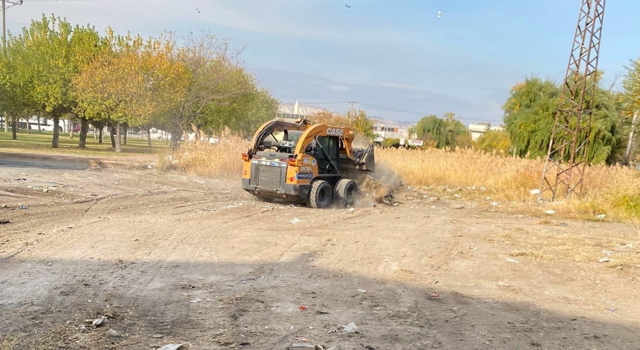 Melikgazinin temizlik ordusu mahalleleri pırıl pırıl yapıyor