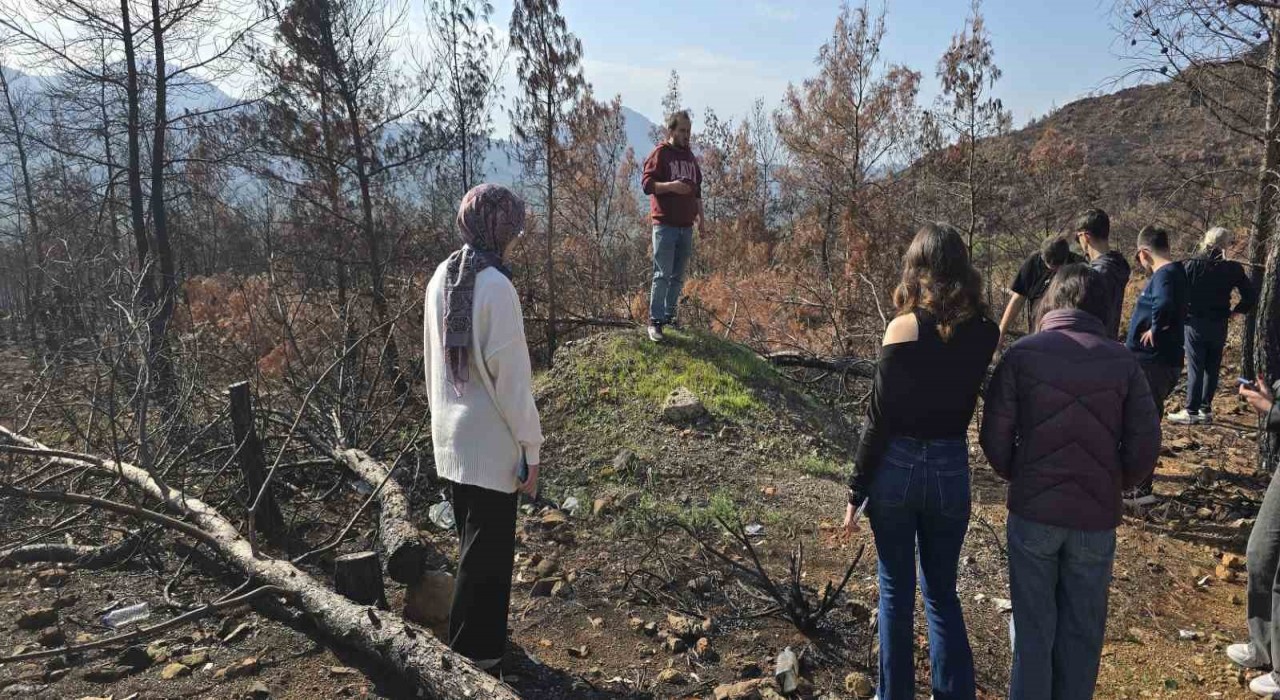 Menteşenin gönüllü gençlerinden örnek çevre hareketi