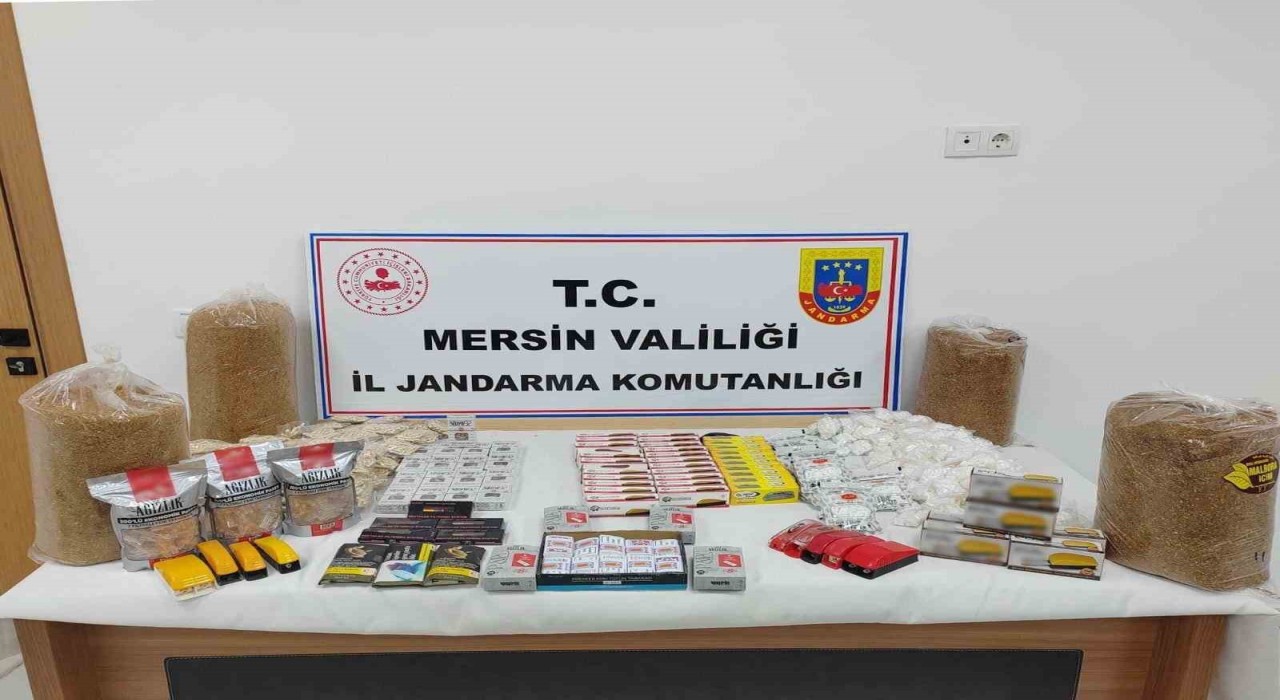 Mersinde kaçak tütün ve 65 adet sigara sarma makinesi ele geçirildi