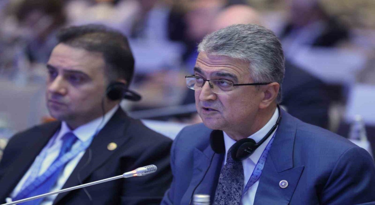 MHP Milletvekili Aydın, Akdeniz Forumunda, Gazzedeki insanlık dramını ve kalıcı barış çağrısını dile getirdi