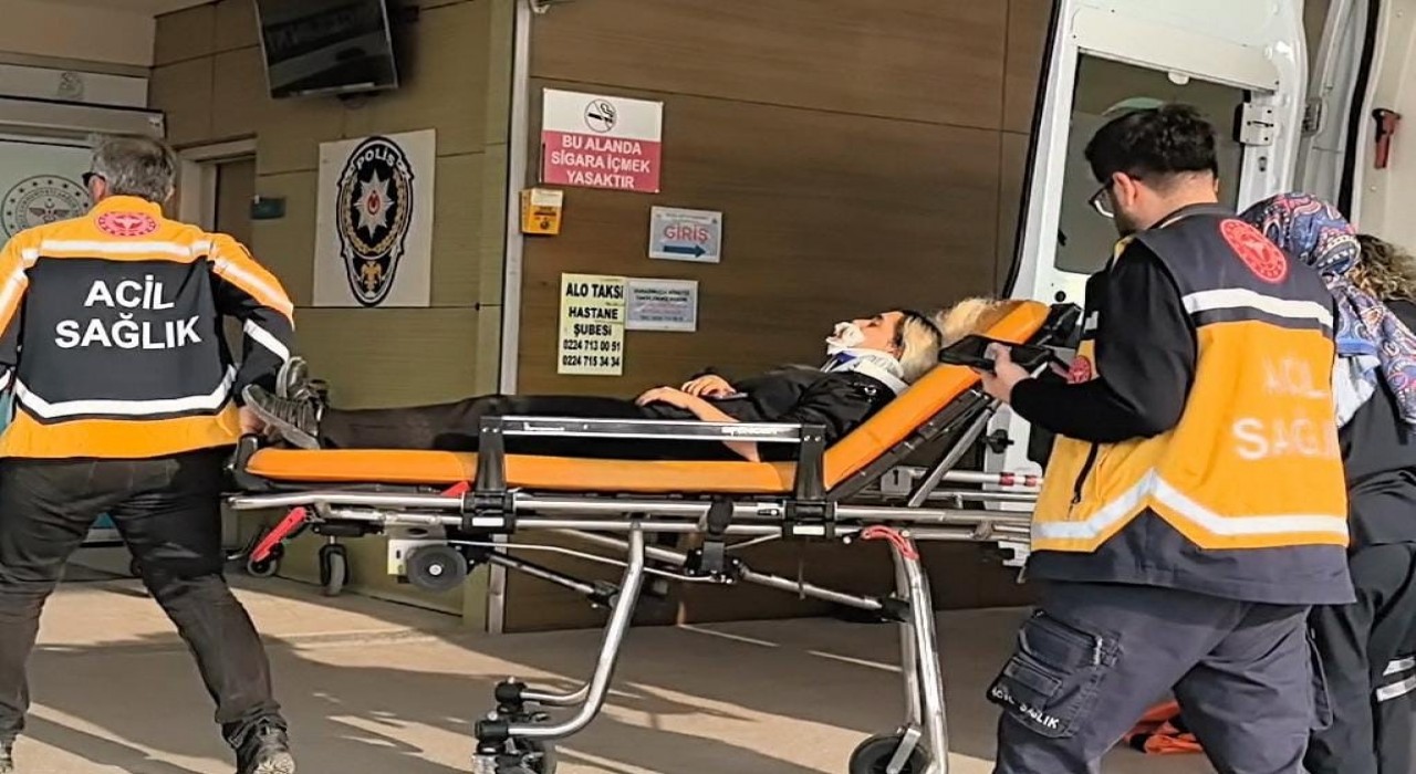 Motosikletin çarptığı kadın yaralandı