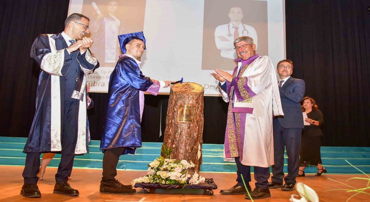 MSKÜlü genç hekim, TUSta Türkiye üçüncüsü oldu