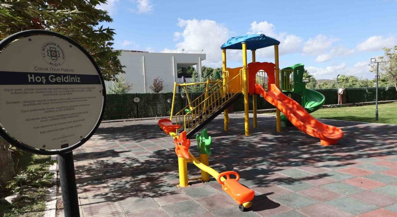 Muğla Büyükşehirden Yatağana yeni oyun alanları ve bank desteği