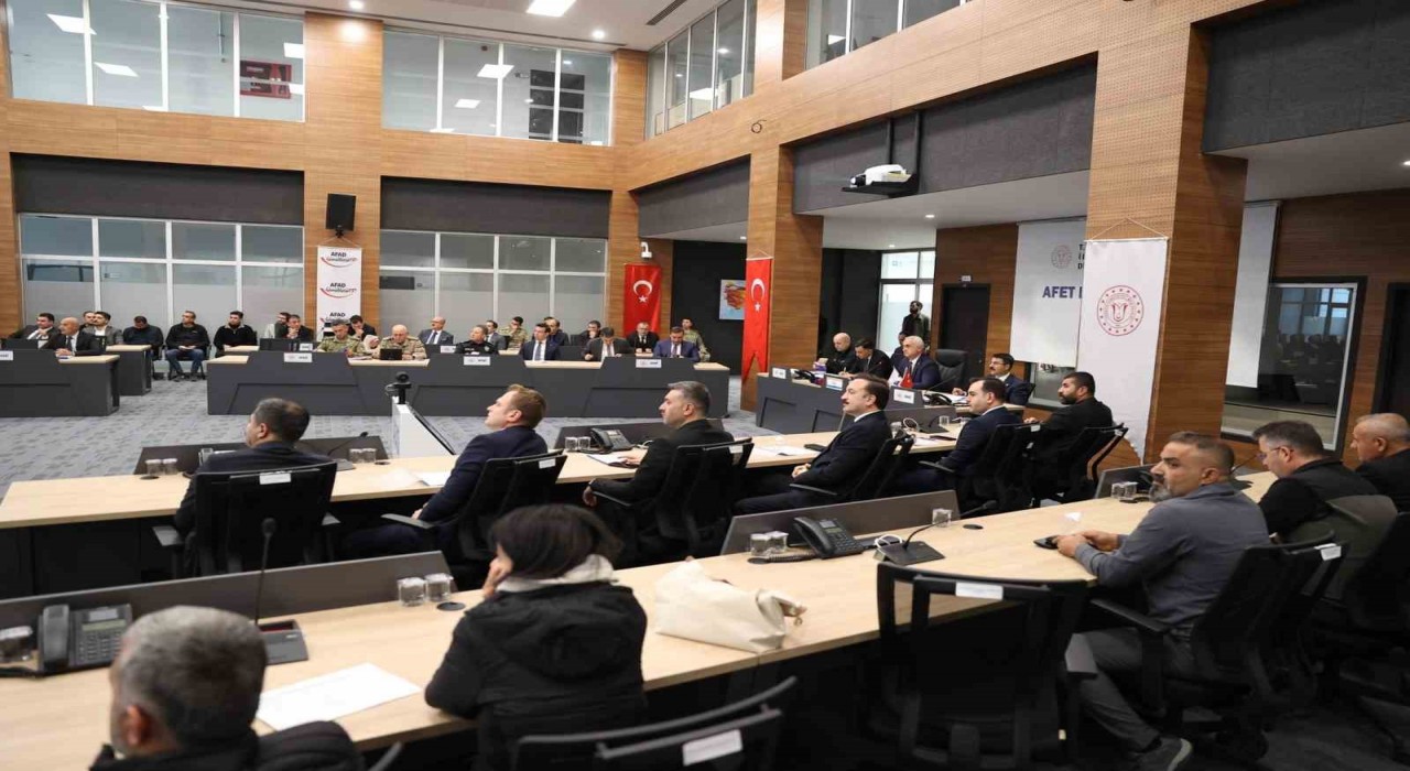 Muşta İRAP İzleme ve Değerlendirme ile Kış Tedbirleri Toplantısı Yapıldı