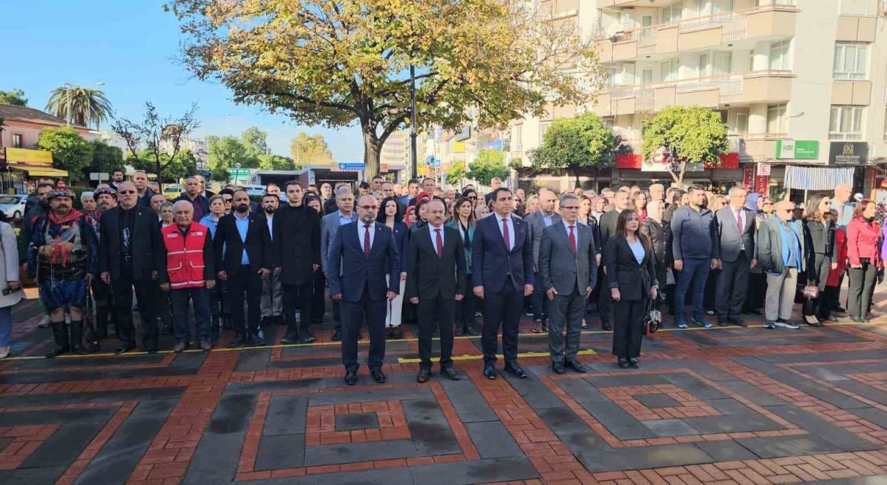 Nazillide ‘Öğretmenler Günü coşkuyla kutlandı