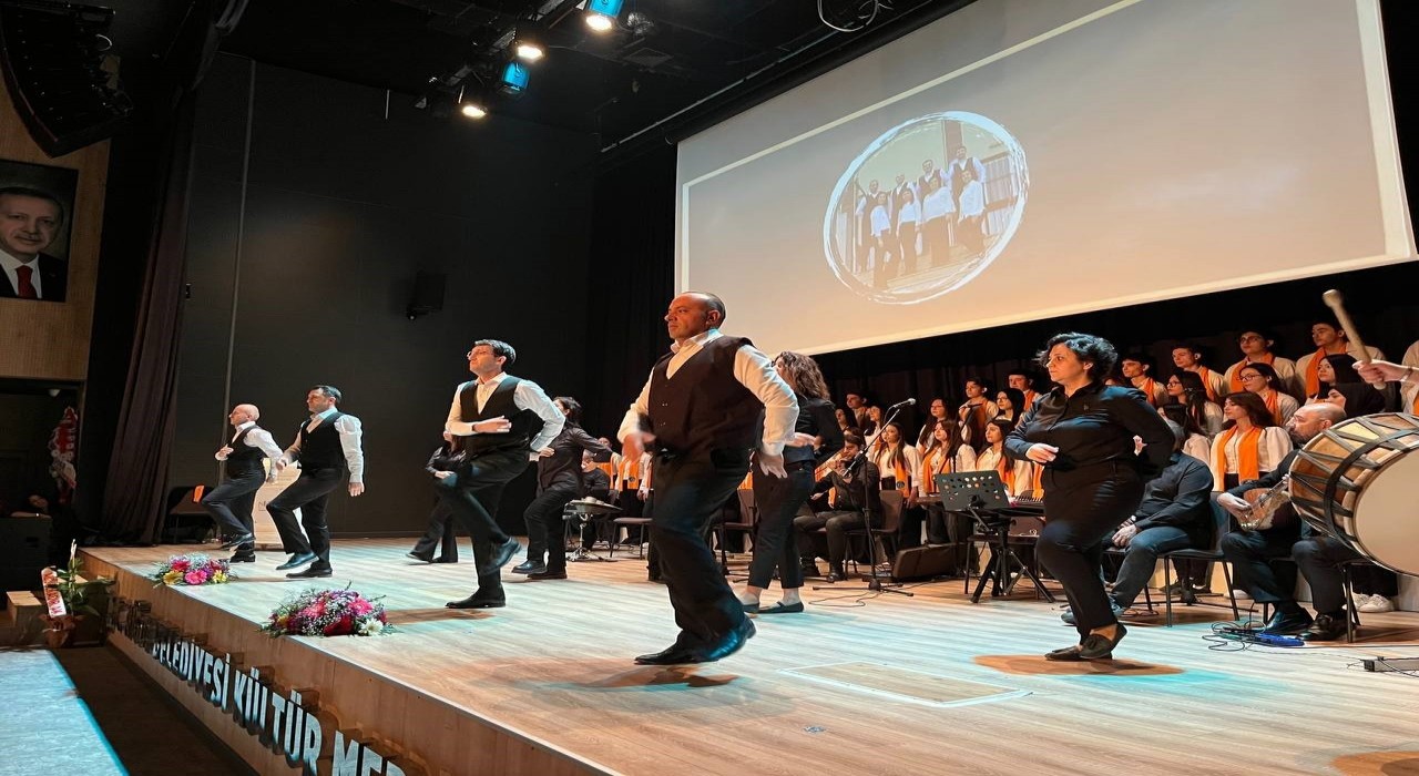 Niğdede 24 Kasım Öğretmenler Günü etkinliklerle kutlandı