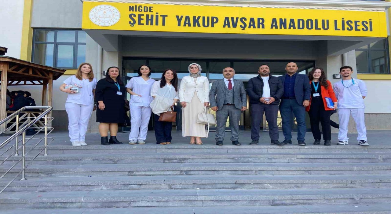 Niğdede Ağız ve Diş Sağlığı Haftasında öğrencilere tarama yapıldı