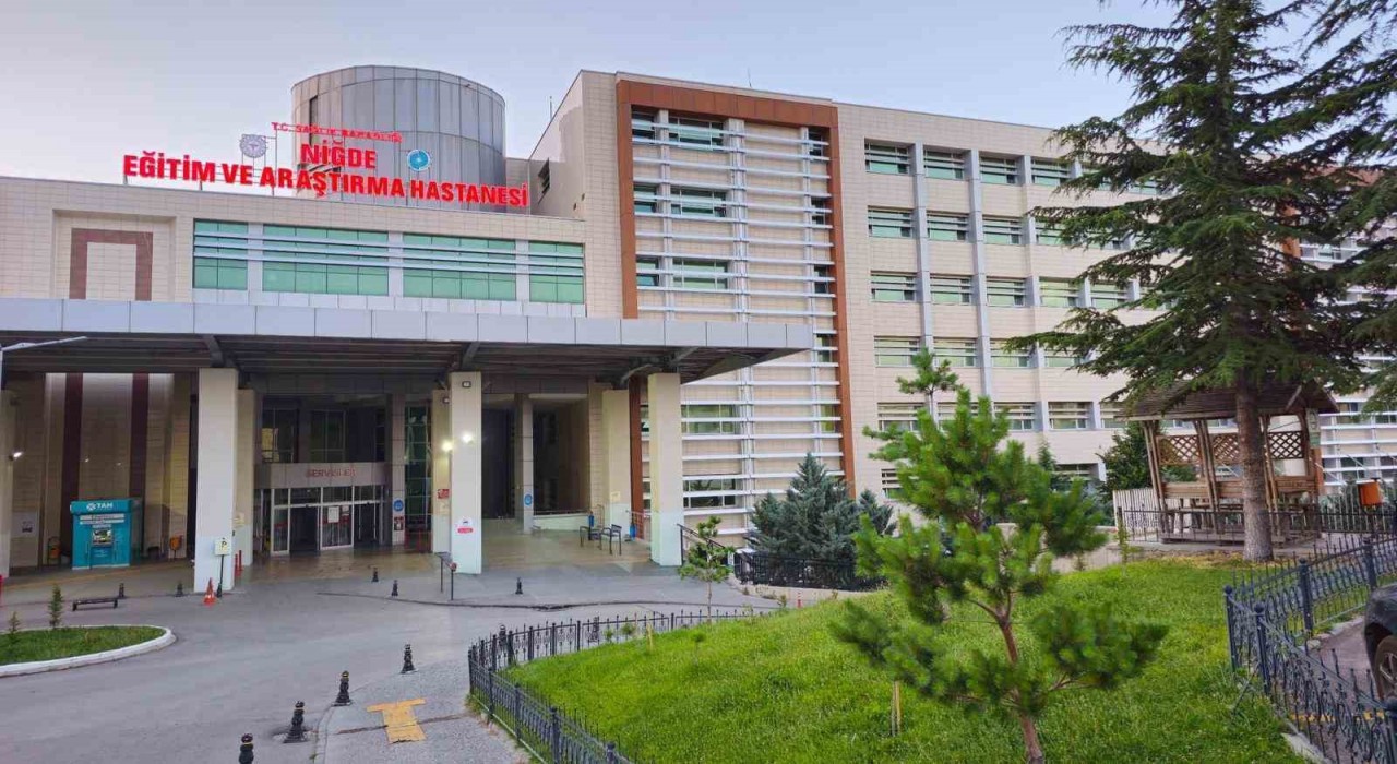 Niğdede hastane ek binasında çıkan yangın kısa sürede söndürüldü