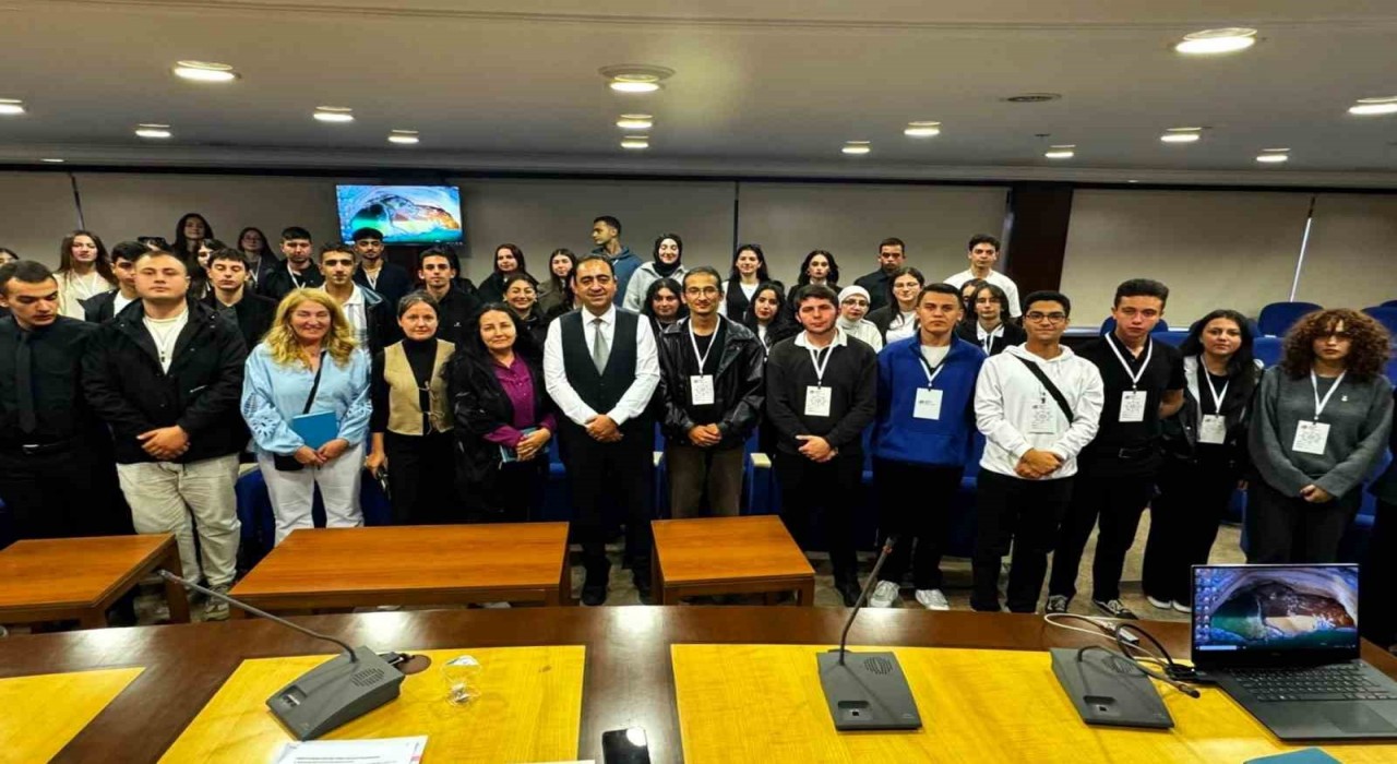 Öğrenciler, güncel denizcilik uygulamalarını öğrendiler