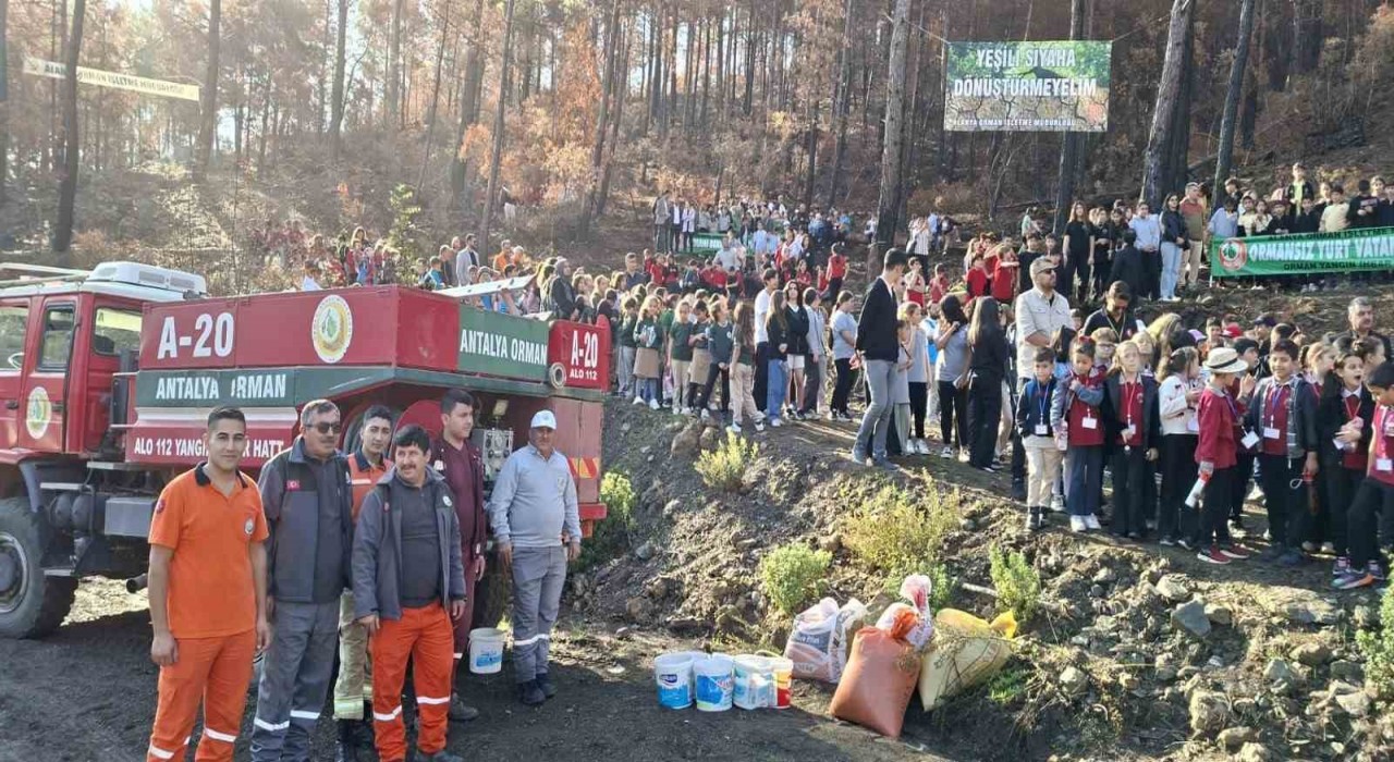 Öğrencilere yangın ve çevre bilinci konusunda yerinde bilgi verildi