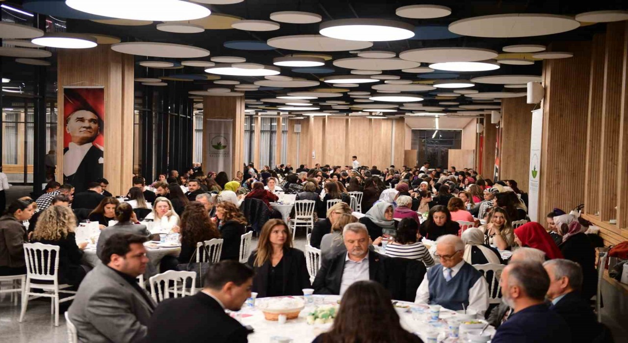 Osmangazi Belediyesinden eğitimcilere unutulmaz öğretmenler günü